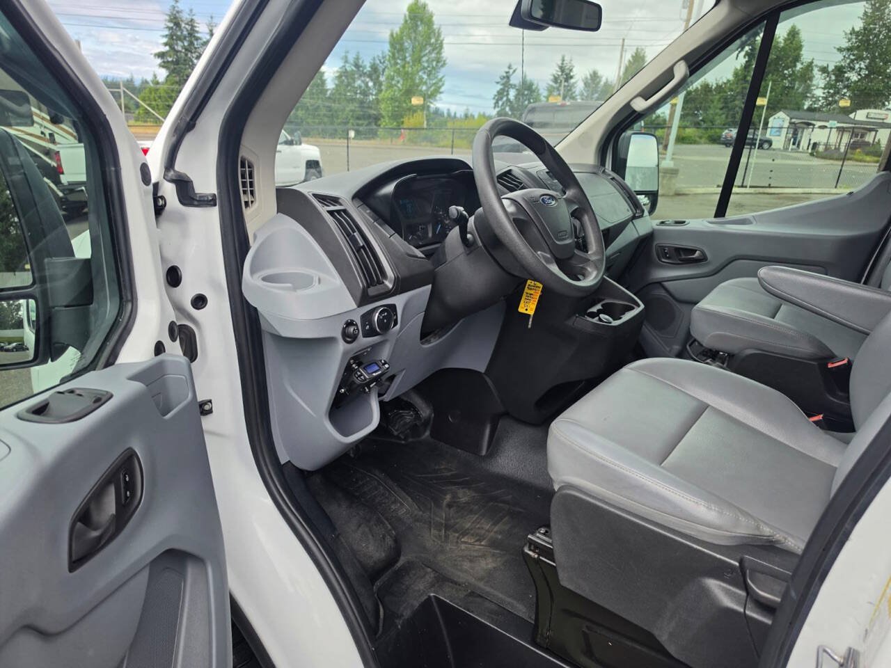 Used 2017 Ford Transit 250 148 High Roof Extended RWD image 18