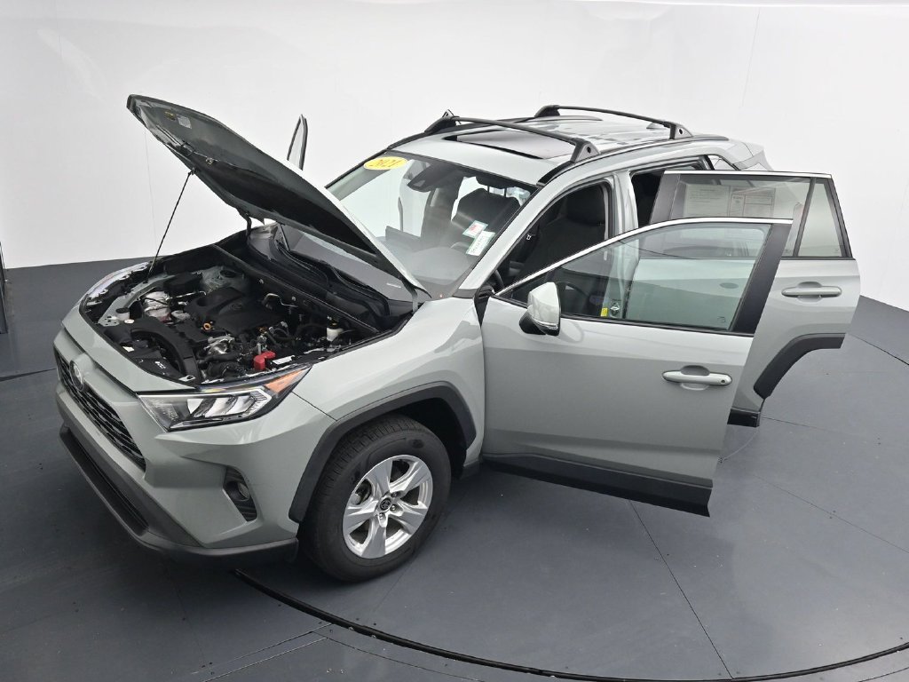 Used 2021 Toyota RAV4 XLE w/ Convenience Package AWD/4WD image 40