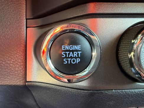 Used 2023 Toyota Tacoma TRD Off-Road AWD/4WD image 18