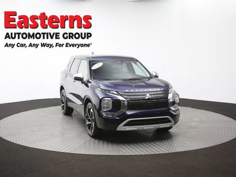 Used 2023 Mitsubishi Outlander SE AWD/4WD image 51