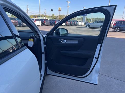 New 2026 Volvo XC40 B5 Plus w/ Protection Package Premier image 34