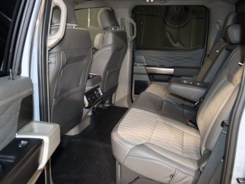 Used 2026 Ford F250 Platinum w/ Platinum Plus Package image 69