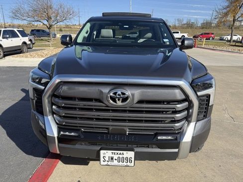 Used 2022 Toyota Tundra Limited image 8