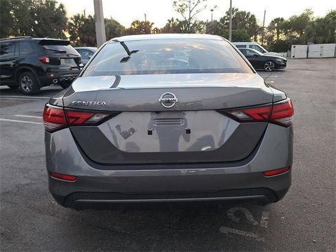 Used 2023 Nissan Sentra S image 5