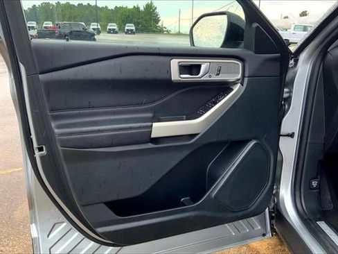 Certified 2023 Ford Explorer Limited image 58