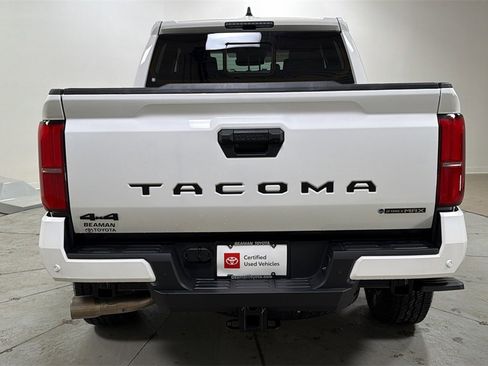 Certified 2025 Toyota Tacoma TRD Off-Road image 4