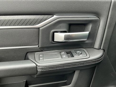 New 2026 RAM 5500 4x4 Regular Cab image 12