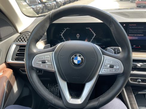 Used 2023 BMW X7 xDrive40i w/ Parking Assistance Package image 57