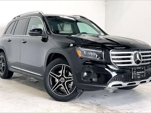 New 2026 Mercedes-Benz GLB 250 4MATIC image 1
