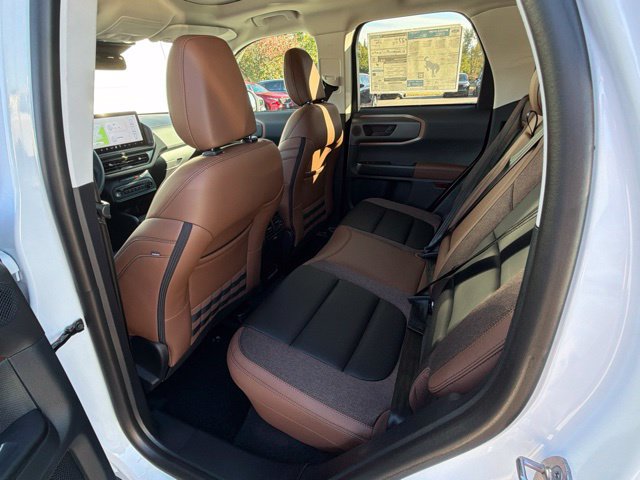 New 2026 Ford Bronco Sport Outer Banks w/ Outer Banks Tech Package+ AWD/4WD image 7