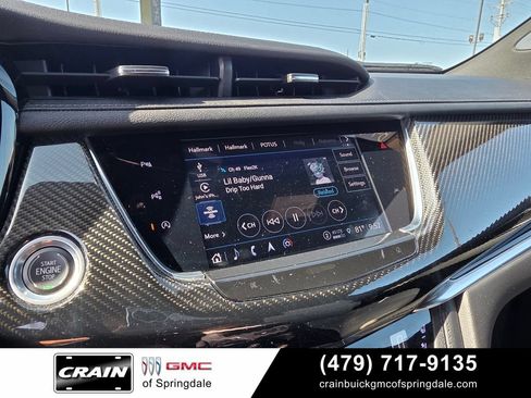 Used 2022 Cadillac XT6 Sport w/ Technology Package AWD/4WD image 16