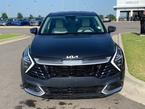 Certified 2024 Kia Sportage EX FWD image 2