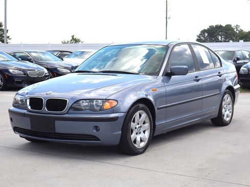 Used 2002 BMW 325i Sedan RWD image 3