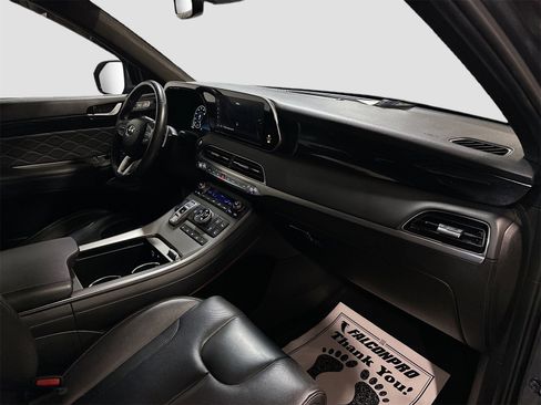 Used 2022 Hyundai Palisade Calligraphy w/ Winter Package image 32