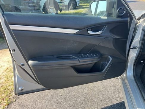Used 2020 Honda Civic Sport image 17