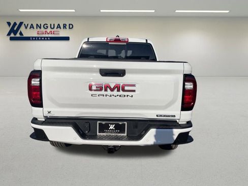 New 2026 GMC Canyon Elevation w/ Convenience Package image 4