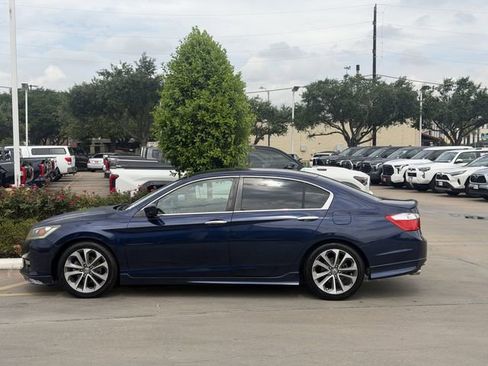Used 2015 Honda Accord Sport image 4