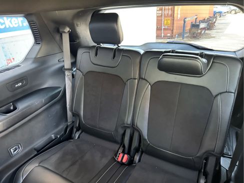 Used 2021 Jeep Grand Cherokee L Laredo AWD/4WD image 37