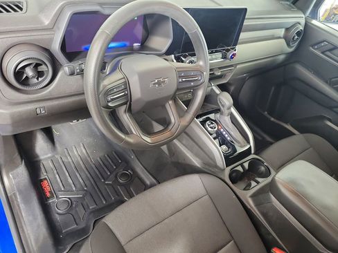Used 2024 Chevrolet Colorado Trail Boss AWD/4WD image 10