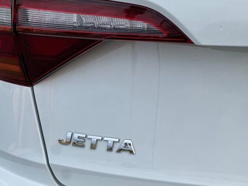 Used 2019 Volkswagen Jetta R-Line image 30