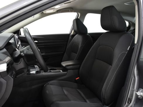 Used 2025 Nissan Altima 2.5 SV FWD image 22