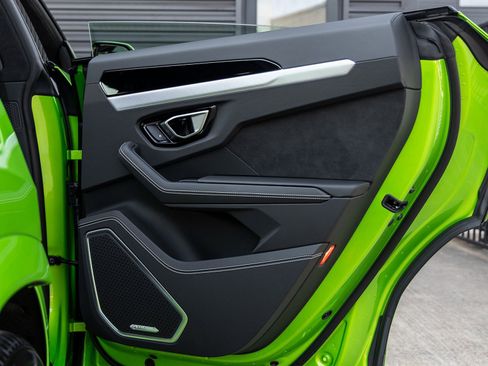 Used 2024 Lamborghini Urus S image 40