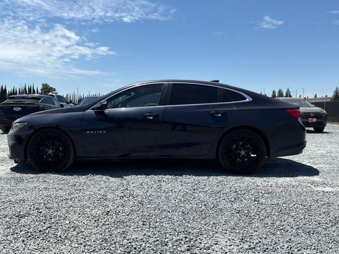 Used 2016 Chevrolet Malibu LT w/ Leather Package FWD image 6