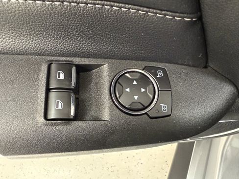 Used 2023 Ford Mustang Premium image 9