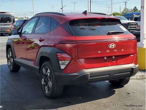 Used 2024 Hyundai Kona SEL AWD/4WD image 4