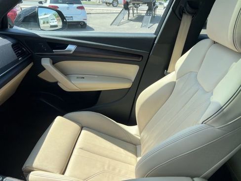 Used 2022 Audi Q5 2.0T Premium image 7