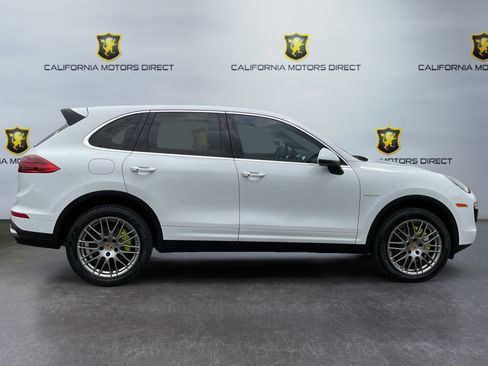 Used 2016 Porsche Cayenne S AWD/4WD image 4