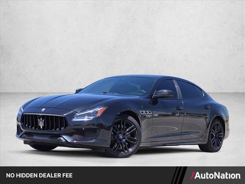 Used 2022 Maserati Quattroporte Modena Q4 AWD/4WD image 1