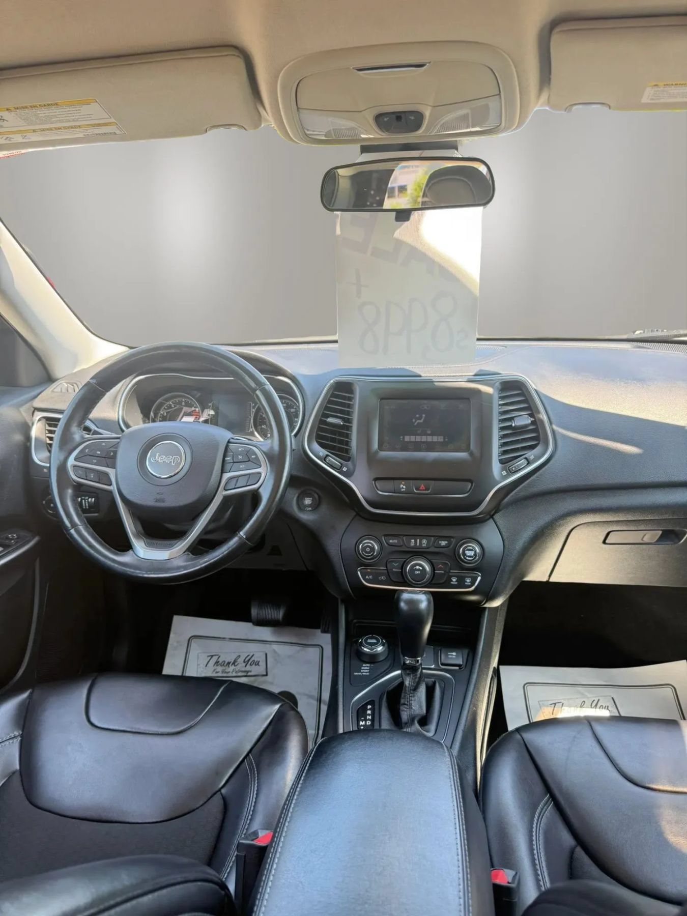 Used 2019 Jeep Cherokee Latitude Plus w/ Cold Weather Group AWD/4WD image 14