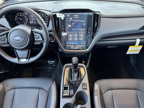 New 2025 Subaru Crosstrek 2.5i Limited w/ Crosstrek Mirror Package image 16