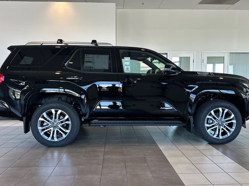 New 2026 Toyota 4Runner Limited AWD/4WD image 4