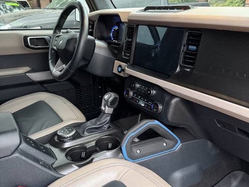 Used 2023 Ford Bronco Wildtrak AWD/4WD image 33