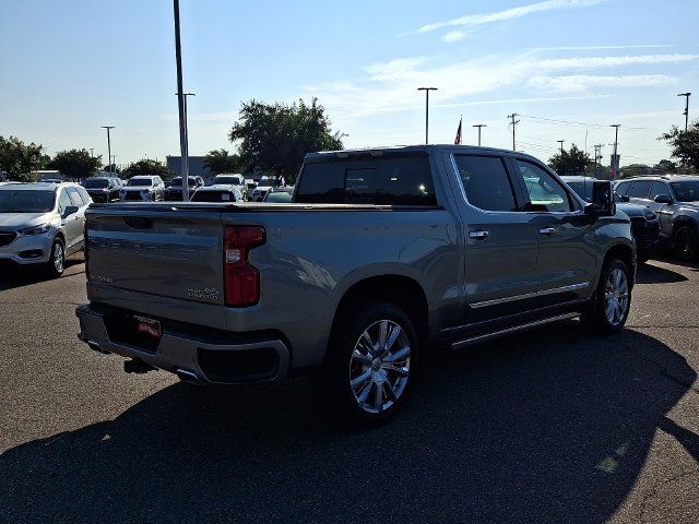 Used 2026 Chevrolet Silverado 1500 High Country w/ High Country Premium Package AWD/4WD image 4