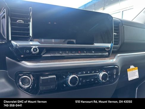 New 2026 GMC Sierra 1500 Elevation image 14