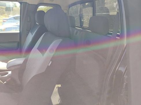 Used 2007 Nissan Frontier XE w/ Preferred Pkg RWD image 4