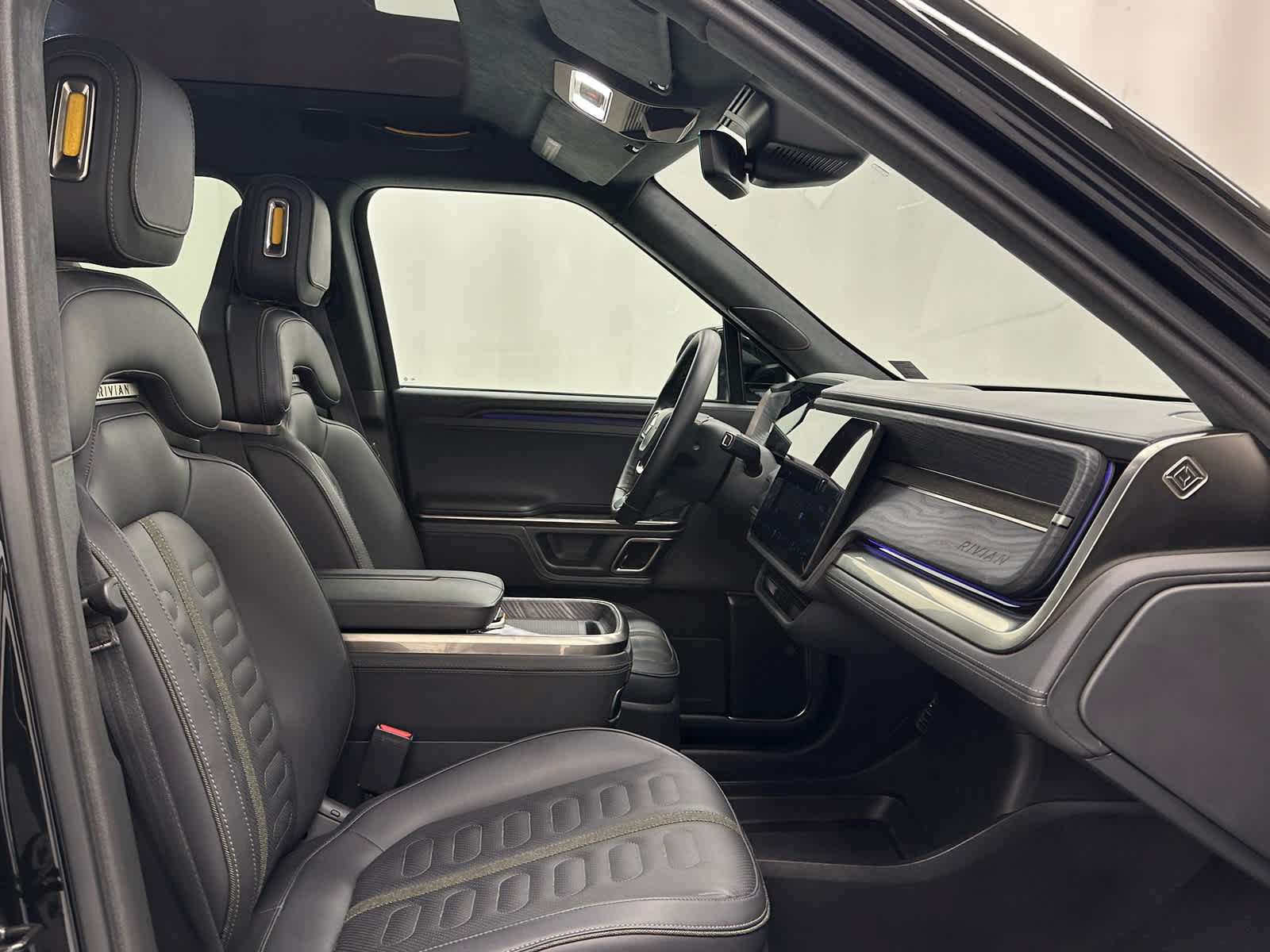 Used 2023 Rivian R1S Adventure Quad AWD/4WD image 19