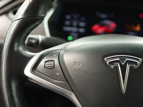 Used 2018 Tesla Model X 100D AWD/4WD image 23