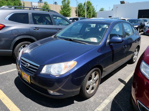 Used 2008 Hyundai Elantra SE FWD image 2