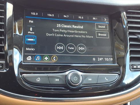 Used 2018 Chevrolet Trax Premier image 17