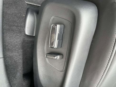 Used 2026 Honda HR-V EX-L image 16