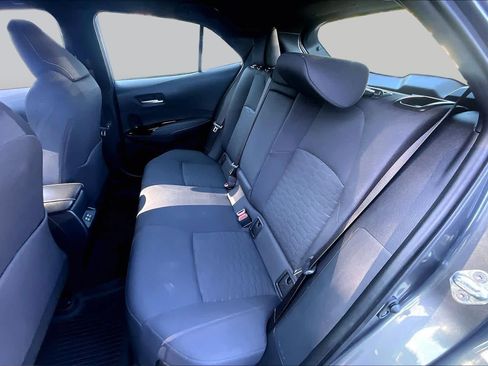 Used 2025 Toyota Corolla SE w/ SE Package FWD image 19