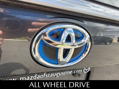 Used 2022 Toyota RAV4 XSE image 11