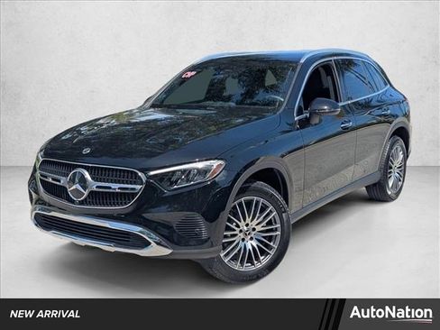 Certified 2026 Mercedes-Benz GLC 300 image 1