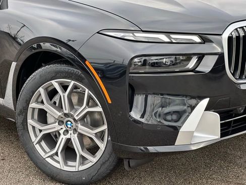 New 2026 BMW X7 xDrive40i image 2