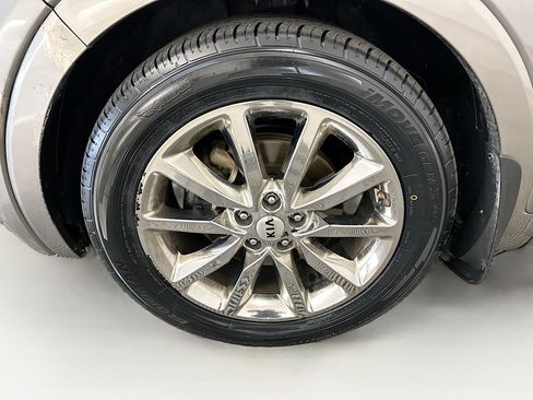 Used 2016 Kia Sorento SX w/ SXL Technology Package AWD/4WD image 37