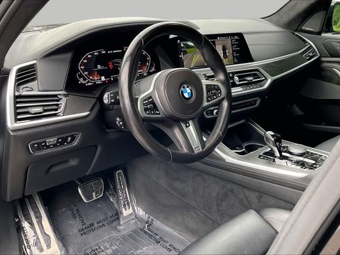 Used 2022 BMW X7 M50i w/ Cold Weather Package AWD/4WD image 17